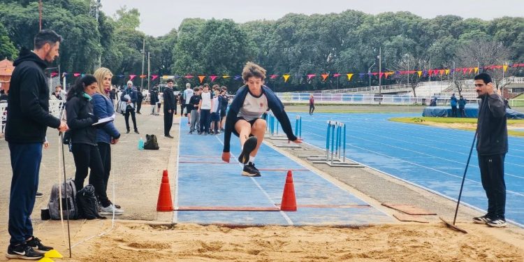 Santa Fe en Movimiento: con más de 100 mil participantes, comenzaron los encuentros deportivos en la provincia.