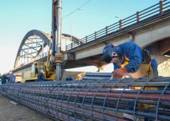 Pullaro: “Estamos haciendo obras históricas porque Santa Fe no se achica cuando nos dicen que no se puede”.