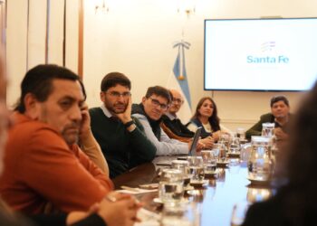 Pullaro: “Este Gobierno invierte los recursos necesarios para mejorar la calidad educativa y los aprendizajes”.