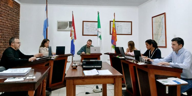 Parte de Prensa Concejo Municipal de Villa Ocampo Sesión ordinaria (04/06/25)