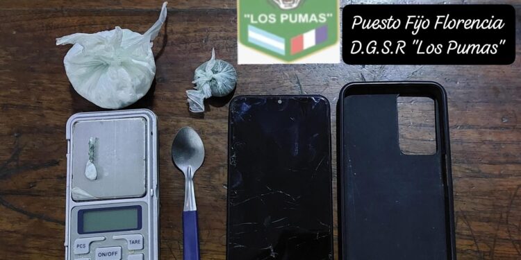 “LA GUARDIA RURAL LOS PUMAS” de Florencia aprehendieron a un masculino con Estupefacientes.