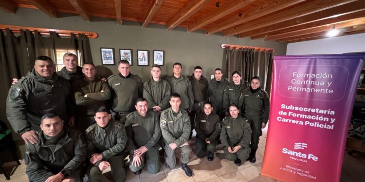 Finalizó el Curso de Actualización Legal y Reentrenamiento Policial en San Justo.