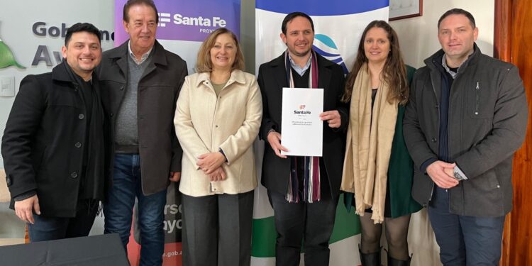 Villa Ocampo: FIRMA DE CONVENIO DEL PROGRAMA “RECREACIÓN PARA PERSONAS MAYORES”