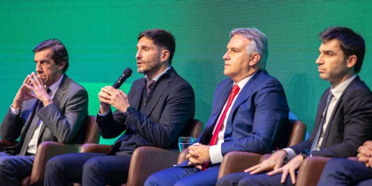 Pullaro: “En la Reforma de la Constitución queremos dejar expresadas las políticas de cuidado del ambiente”.