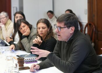 Goity pidió a la Legislatura involucrarse en la alfabetización: “Es un problema crítico que debemos resolver entre todos”.