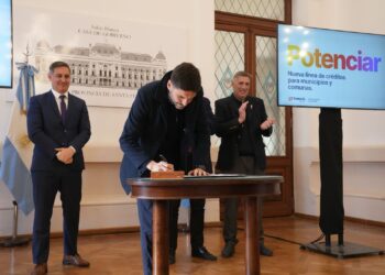 Pullaro presentó “Potenciar” y reafirmó el respaldo del Gobierno provincial a municipios y comunas.