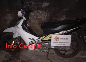  Florencia: Aprehendieron en Campo Hardy a un hombre por el hurto calificado de una motocicleta.