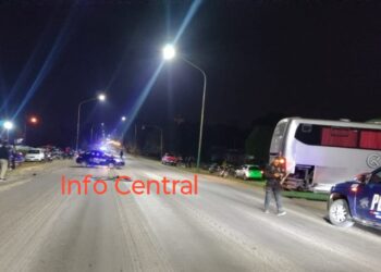 Las Toscas: Triple choque en Ruta 11: un motociclista hospitalizado.