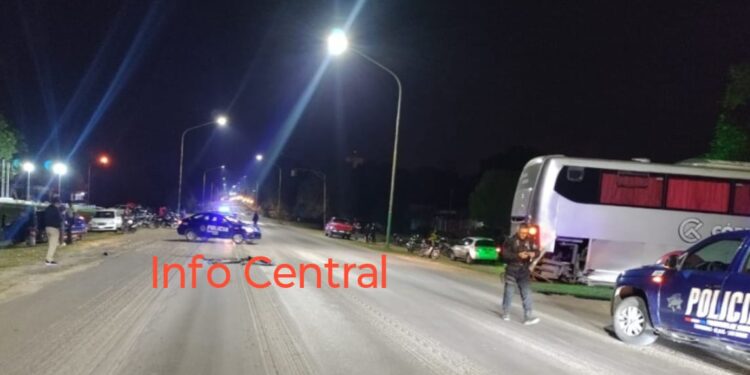 Las Toscas: Triple choque en Ruta 11: un motociclista hospitalizado.