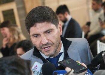 Pullaro: “Este es un día histórico para la provincia invencible de Santa Fe”.