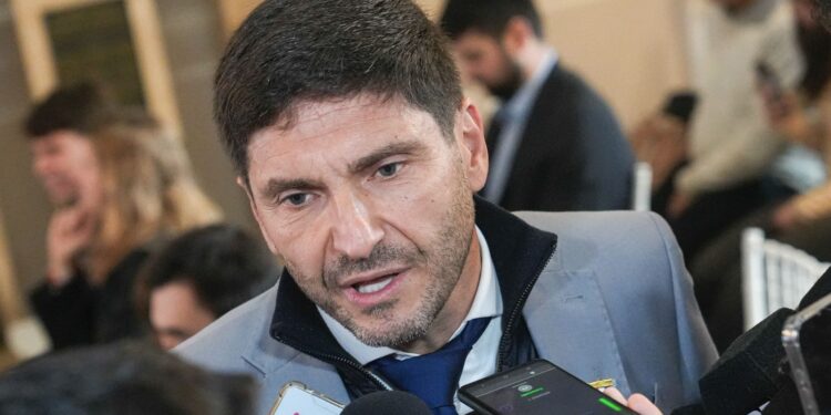 Pullaro: “Este es un día histórico para la provincia invencible de Santa Fe”.