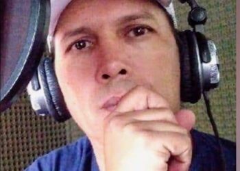  “El Precio de la Ignorancia: Entre la Política y la Manipulación Religiosa”.