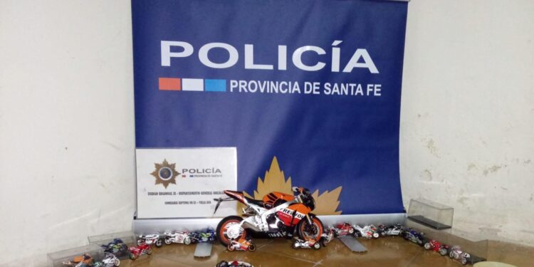 Villa Guillermina: Cuatro menores involucrados en robo calificado de motos en miniatura.