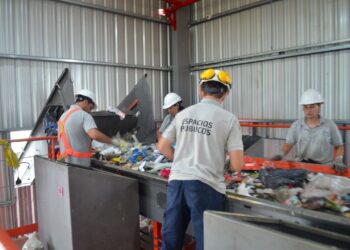 Residuos: Provincia entrega equipamiento para promover la economía circular.