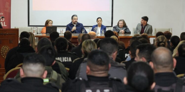 Provincia impulsa un programa de salud mental para las fuerzas de seguridad.