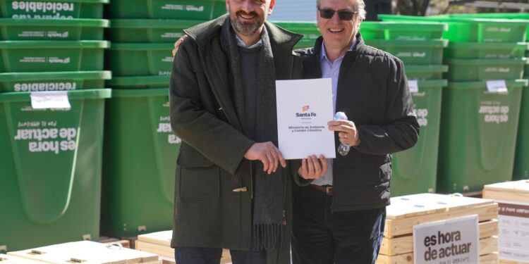 Provincia entregó equipamiento para mejorar el tratamiento de residuos y fortalecer la economía circular.