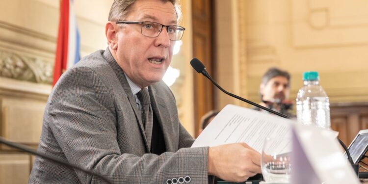 Convención Reformadora: Se trató en Comisión la modificación de 8 artículos del Poder Legislativo.