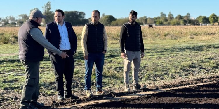 VILLA OCAMPO: SE RIPIARON 700 METROS EN LA PROLONGACIÓN DEL BV. SARMIENTO HASTA LA CORTADA BARRETO.