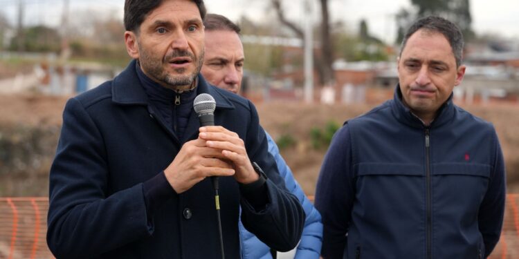 Pullaro: “En casi 20 meses de gestión el Gobierno nacional se comió el activo vial del país”.