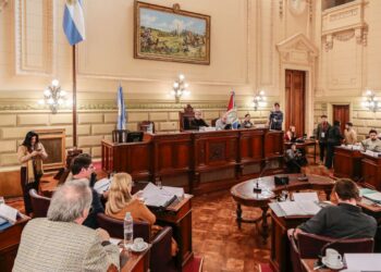 La Comisión de Poder Legislativo y Poder Ejecutivo trató proyectos referidos a cuatro artículos.