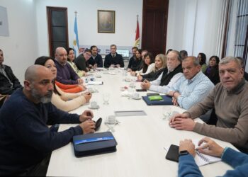 Paritaria docente: el Gobierno ofreció un aumento semestral del 7 % semestral, con mínimos garantizados.