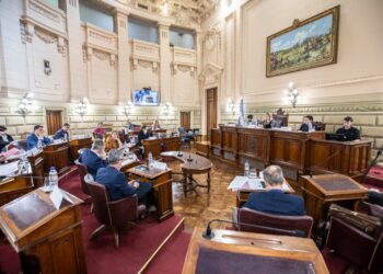 Convencionales se reunieron con representantes de los Entes Metropolitanos de Santa Fe y Rosario.