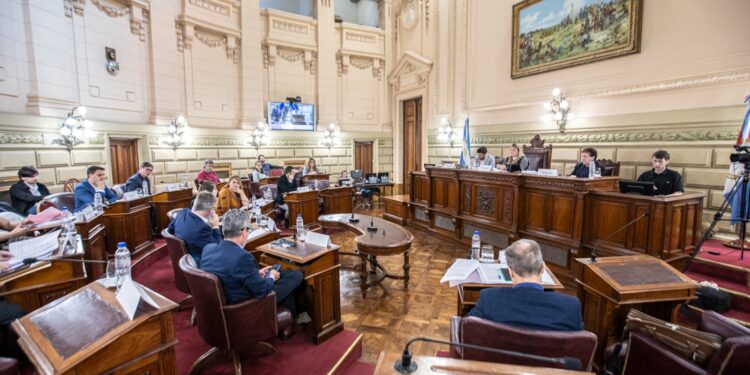 Convencionales se reunieron con representantes de los Entes Metropolitanos de Santa Fe y Rosario.