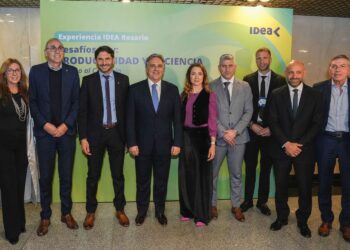 Pullaro: “Trabajamos mucho para invertir recursos propios que potencien a nuestros sectores productivos”.