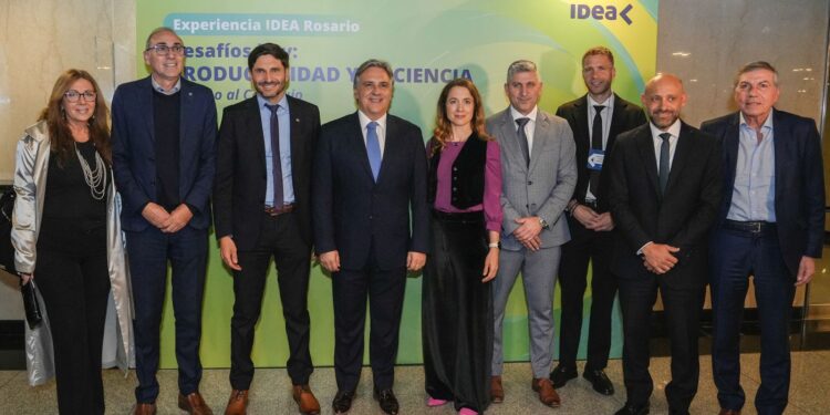 Pullaro: “Trabajamos mucho para invertir recursos propios que potencien a nuestros sectores productivos”.