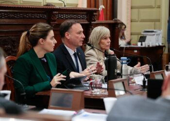 Convencionales se reunieron con representantes de la Defensoría del Pueblo Provincial, fiscales y defensores penales.
