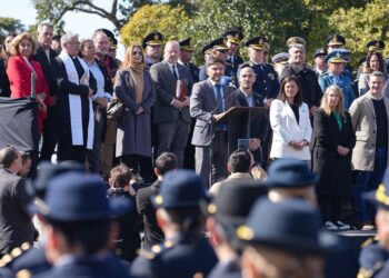Pullaro: “A los que tienen una ideología contra el orden, les digo que la Rosario violenta se terminó”.
