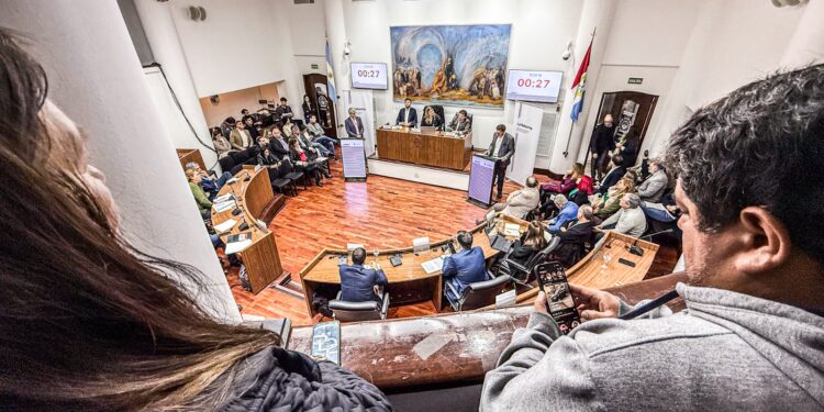 Se realizó en Santa Fe la tercera audiencia pública de la Comisión de Régimen Municipal, Derecho a la Ciudad y Ordenamiento Territorial.