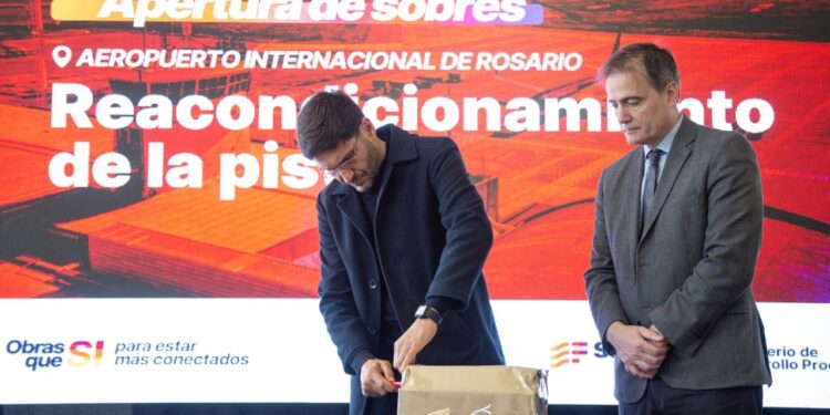 Pullaro: “Nación se borró y la Provincia se hace cargo de la pista del aeropuerto porque Santa Fe se prepara para ser potencia”.