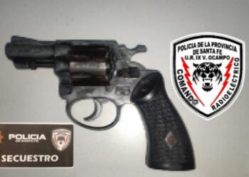 VILLA OCAMPO: MENOR APUNTÓ CON UN REVÓLVER Y SU PROPIETARIO FUE IMPUTADO POR TENENCIA INDEBIDA.