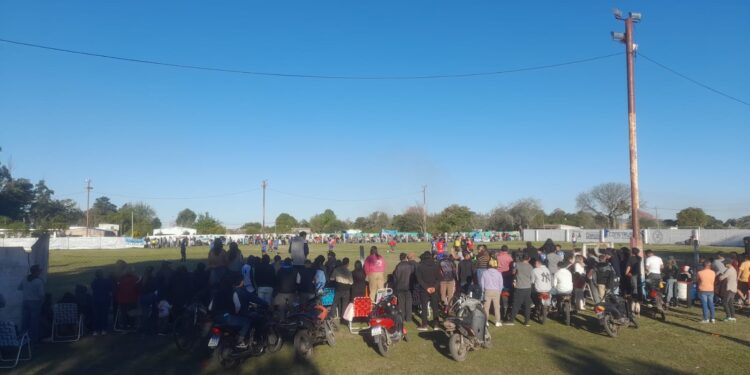  Amenazas y resistencia en un partido de la Liga Ocampense en Florencia.