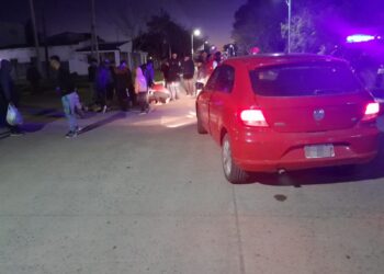  San Antonio de Obligado: Adolescente de 15 años lesionado en choque entre moto y automóvil.