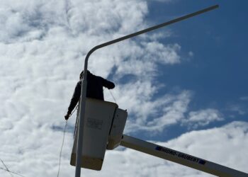 VILLA OCAMPO: ESTÁ PRÓXIMO A HABILITARSE UN KILÓMETRO DE ILUMINACIÓN ESPECIAL EN RUTA PROVINCIAL 32, ACCESO SUR A LA CIUDAD.