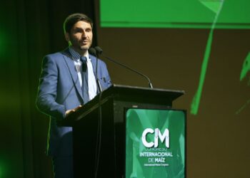 Pullaro: “Necesitamos que nos permitan hacer lo que sabemos: producir, trabajar y mostrar un camino diferente para poder salir adelante”.