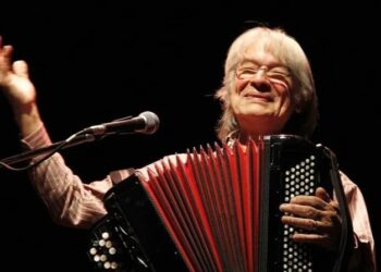 Falleció en París el Maestro Raúl Barboza, embajador del chamamé en el mundo.