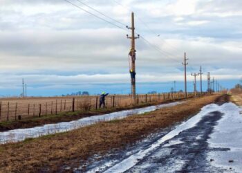 Rápida respuesta de la EPE ante el temporal que azotó a la provincia este fin de semana.
