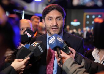 Pullaro pidió al Gobierno nacional que “aclare las denuncias por corrupción” y que no se pongan “mordazas” a la información.