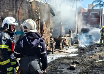 Provincia interviene tras una explosión de tanques de gasoil en Totoras.