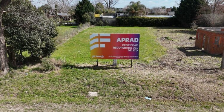 Desde autos y joyas, a materiales de construcción: qué se rematará en la subasta récord de bienes decomisados que se viene.