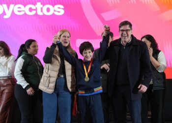 Scaglia: “A la educación la construimos en comunidad”.