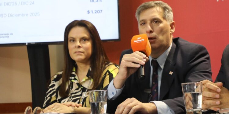 Obras sociales y prepagas adeudan más de 6.000 millones de pesos a hospitales públicos de Santa Fe.