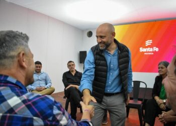 Santa Fe fortalece a la lechería con inversión en infraestructura y alivio fiscal.