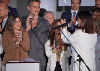 Mancini: “Juramos la Constitución del futuro con nuevos derechos”.