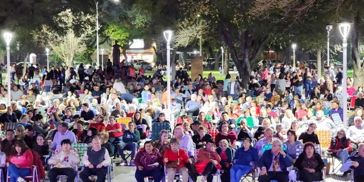 Villa Ocampo celebró la primera edición del Festival de Chamamé del Jaaukanigás.