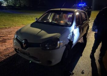 Accidente vial en Ruta 11: un automóvil de Villa Ocampo fue impactado por un camión.