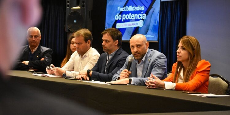 Eficiencia en EPE: Puccini destacó los avances en digitalización junto a desarrolladores y constructores.